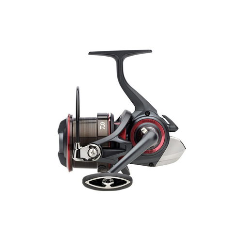 Daiwa Tournament Feeder 25 QD tolimo metimo žvejybos ritė su aliuminiu būgneliu ir Quick Drop rankena